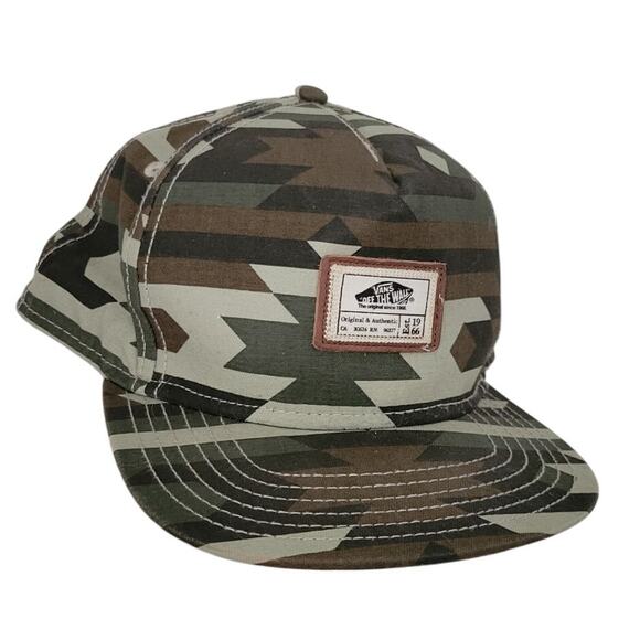 Vans Off The Wall Flat Brim‎ Bill Hat Cap Camo Aztec Print Adjustable Snap-back - Picture 1 of 8